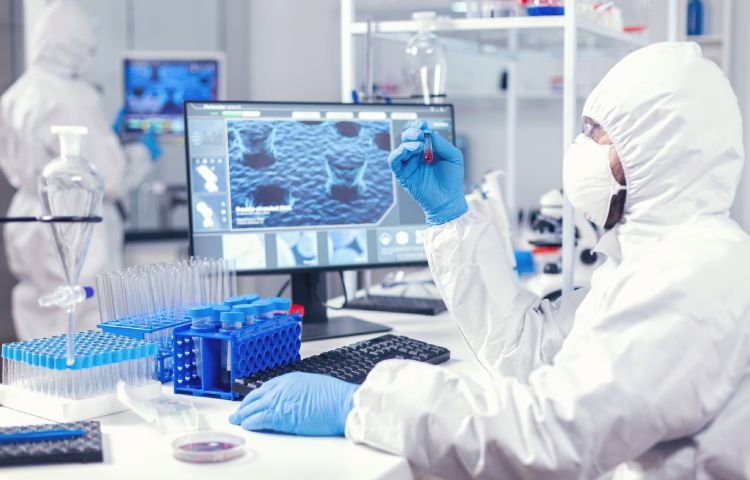 Sam Cinkir - Founder of Este Medical Group